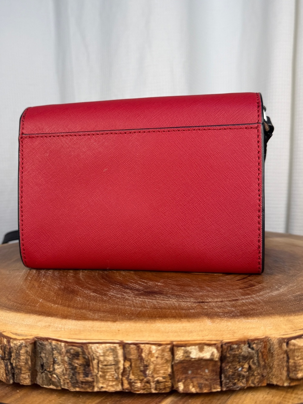 Calvin Klein Red Colorblock Faux Saffiano Leather Crossbody Bag EUC - Picture 4 of 13